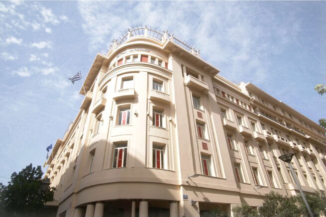 Commercial building restoration in the centre of Athens